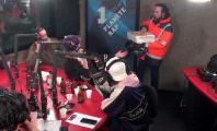 Lorenzo se fait livrer une pizza à la radio, le livreur balance un freestyle ! (Vidéo)