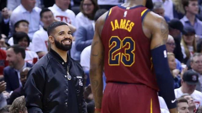 Drake prêt à se battre avec un joueur de NBA en plein match ! (Vidéo)