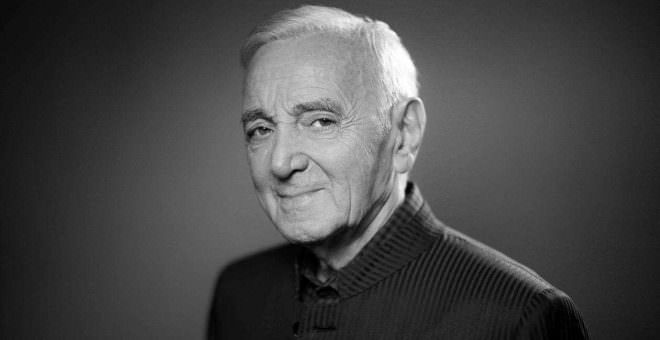 (FILES) In this file photo taken on November 16, 2017 French-Armenian singer Charles Aznavour poses during a photo session in Paris. French singer/songwriter Charles Aznavour has died at the age of 94 it was announced on October 1, 2018. / AFP / JOEL SAGET