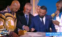 Booba signe le contrat du combat contre Kaaris en direct dans TPMP ! (Vidéo)