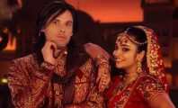 Orelsan en mode Bollywood dans son nouveau clip « Dis-moi » !