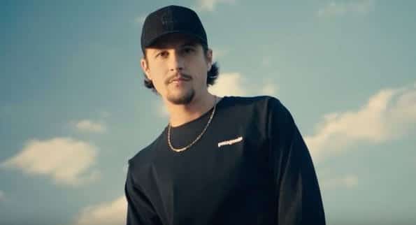 Nekfeu : « Les étoiles vagabondes » est l’album de rap français le plus vendu en 2019