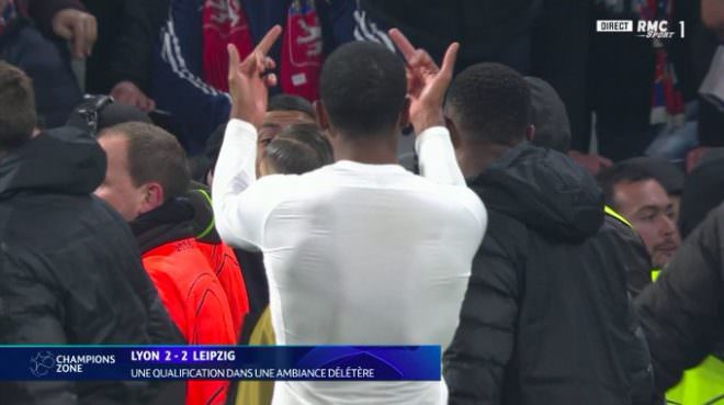 Embrouille entre joueurs et supporters Lyonnais après leur qualification en LDC