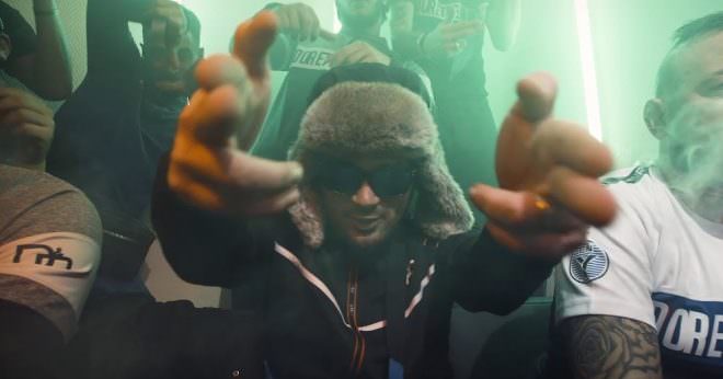 Jul fume de la « Beuh Magique » dans son nouveau clip