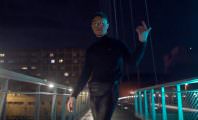 Duma dévoile son nouveau clip « Pas là »