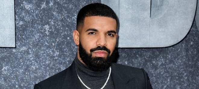 Drake s’offre une montre à 600 000$ avec une roulette de casino à l’intérieur