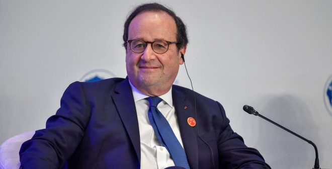 François Hollande : « J’écoute plus Booba que PNL et Jul »