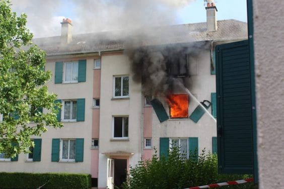 Creil : des jeunes sauvent une mamie et deux enfants des flammes