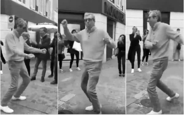 Patrick Balkany s’ambiance sur «Djomb» dans les rues de Paris