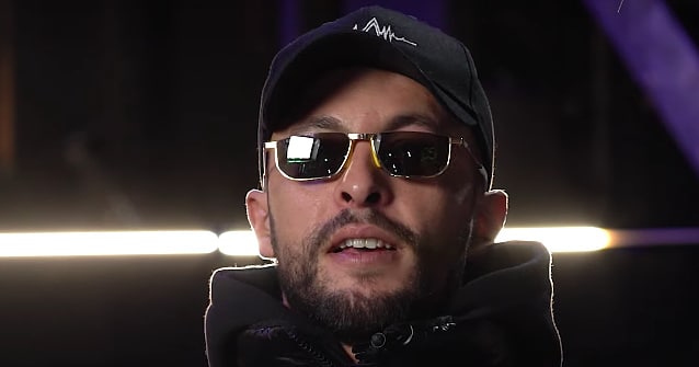 Pour Hayce Lemsi : « Si tu n’as pas connu la rue, tu n’as rien à faire dans le rap »