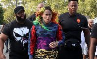 6ix9ine aide les mexicains de Los Angeles en distribuant de l'argent