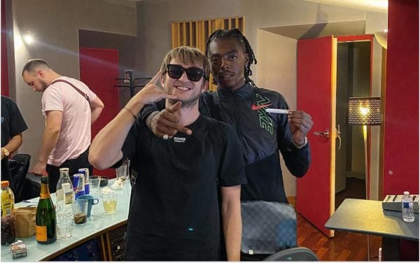 Vald et Koba LaD ensemble au studio, ils préparent un featuring