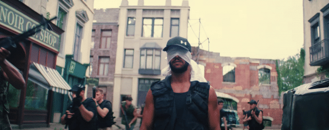 Lacrim fait un retour fracassant avec son nouveau clip « Jacques Chirac »