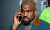 Kanye West se soulage sur son Grammy pour provoquer les maisons de disque