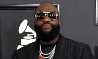 Rick Ross se fait lyncher après avoir porté du faux Louis Vuitton