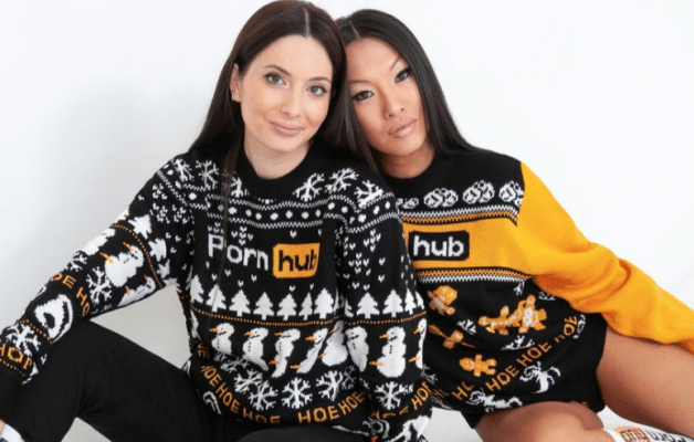 Pornhub lance une collection de vêtements pour noël.