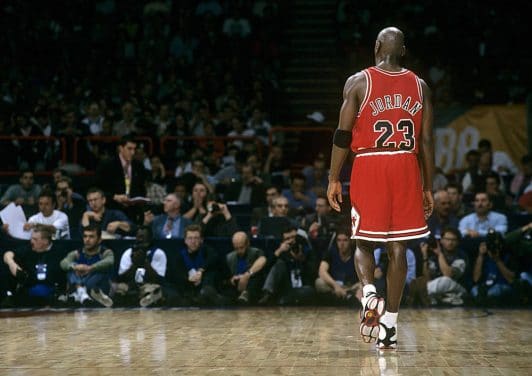 Michael Jordan : son premier maillot des Bulls s'arrache à un prix incroyable
