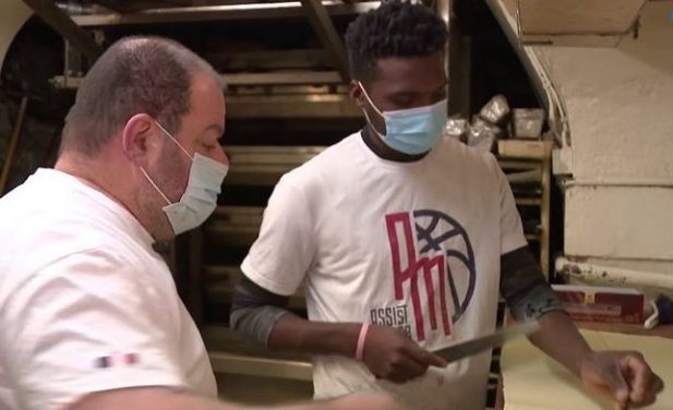 Laye Fodé Traoré sauvé par son patron boulanger : l’histoire a ému le monde