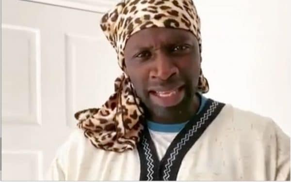 Omar Sy annonce un film sur Doudou, en réponse aux accusations de racisme