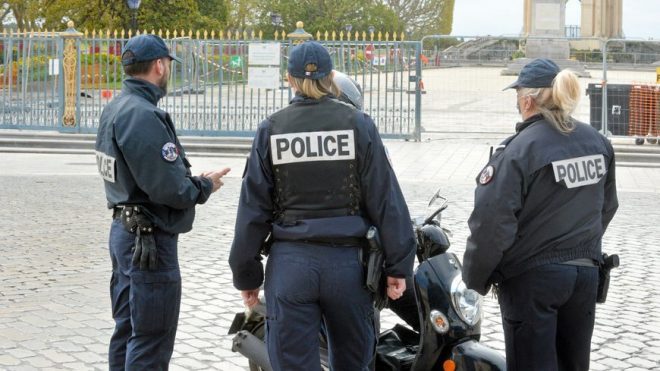 Un adolescent contrôlé et grillé 13 fois pendant le couvre-feu