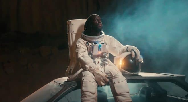 Youssoupha rêve d’être un « Astronaute » dans son nouveau clip