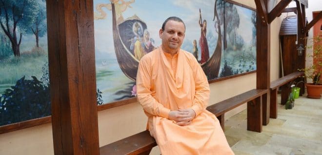 Un ancien skinhead décide de devenir moine hindouiste