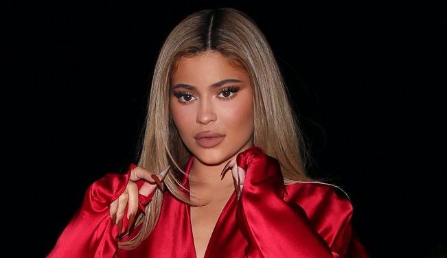 Kylie Jenner dans la sauce après avoir demandé de l’argent à ses fans