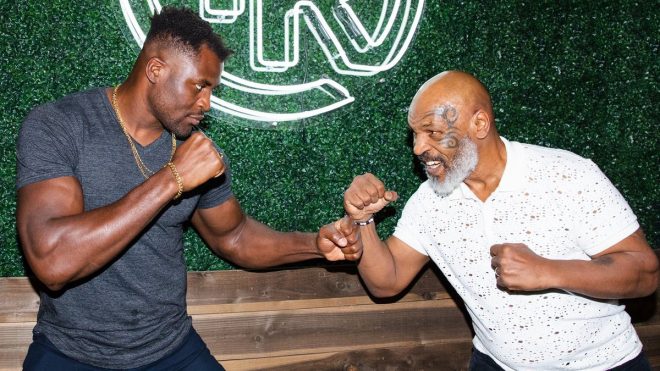 Francis Ngannou soutenu par Mike Tyson contre Tyson Fury ?