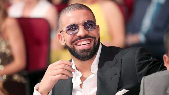 Drake : une femme armée a été arrêtée après avoir rodé autour de son manoir