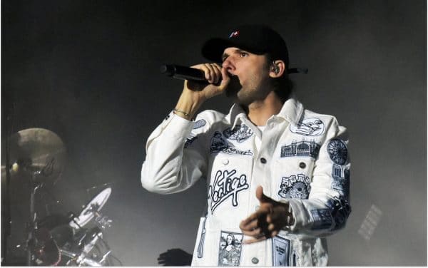 Orelsan : des politiciens ont réussi à le faire déprogrammer des concerts