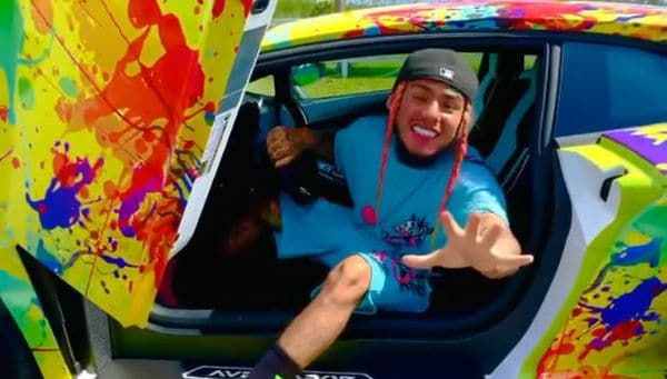 6ix9ine se met en danger pour provoquer les haters