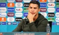 Cristiano Ronaldo gâche une publicité Coca-Cola lors d'une conférence de presse