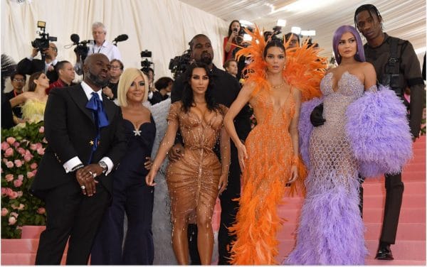 Kanye West tourne la page et unfollow toute la famille Kardashian
