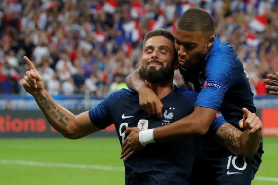 Kylian Mbappé essaye de calmer le jeu après la polémique autour d’Olivier Giroud