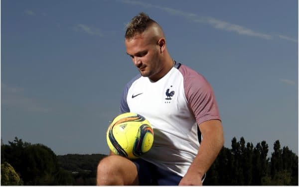 Jul est chaud pour réaliser le prochain hymne des Bleus