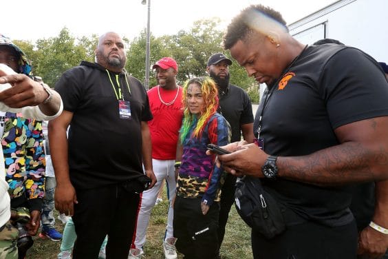 PHILADELPHIA, PA - SEPTEMBER 01:  Tekashi 6ix9ine attends Made In America - Day 1 on September 1, 2018 in Philadelphia, Pennsylvania.  (Photo by Shareif Ziyadat/WireImage)