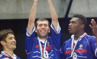 Coupe du monde 1998 : Un maillot de Zidane est vendu à un prix incroyable