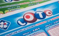 Un homme avoue à sa femme qu'il joue au loto après avoir gagné 3 millions