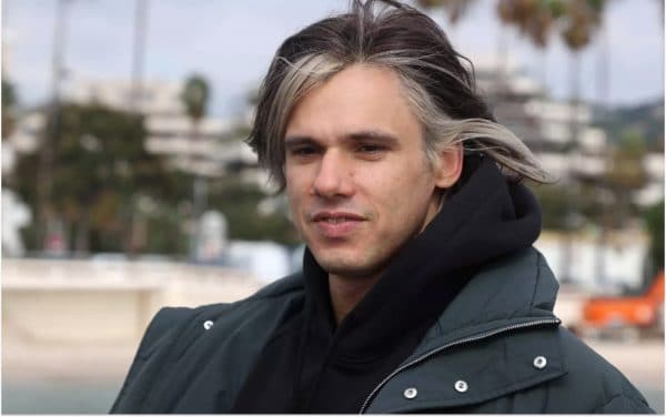 Orelsan : son album « Civilisation » se serait déjà vendu à plus de 30 000 exemplaires