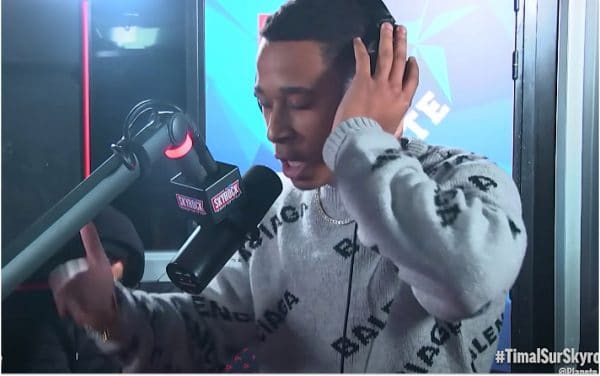 Un rappeur appelle sa mère sur Skyrock, qui finit en pleure à la fin du freestyle