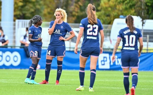Aminata DIALLO of PSG and Kheira HAMRAOUI of PSG during the D1 Arkema match between Paris Saint Germain and Paris FC on September 26, 2021 in Paris, France. (Photo by Anthony Dibon/Icon Sport)