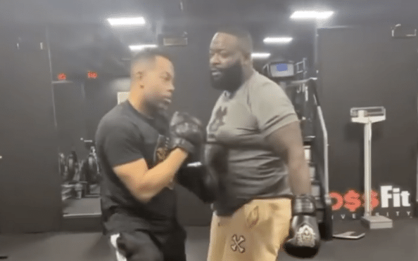 Rick Ross plus en forme que jamais, il dévoile ses progrès en boxe