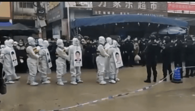 COVID-19 : Quatre hommes chinois punis par une marche de la honte après avoir désobéi