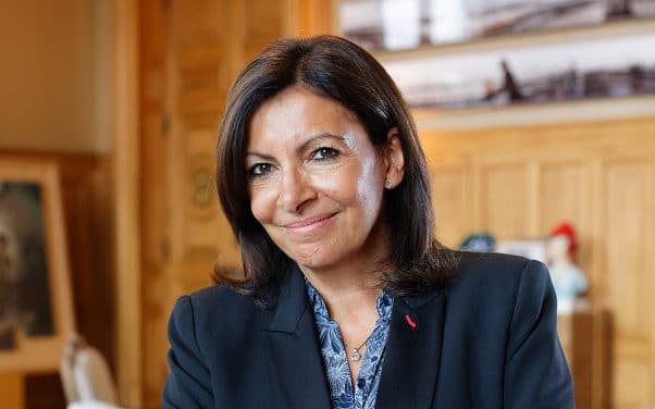 Anne Hidalgo candidate aux Présidentielles : elle souhaite créer une dotation de 5000 euros pour les jeunes