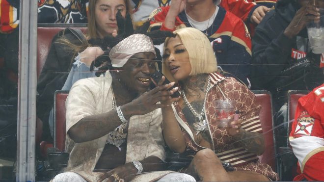 Kodak Black prend du bon temps en plein match de hockey