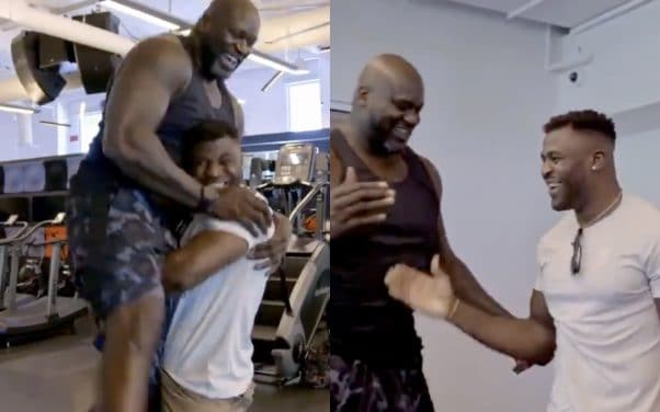 Francis Ngannou soulève sans problème Shaquille O’Neal et ses 150 kilos