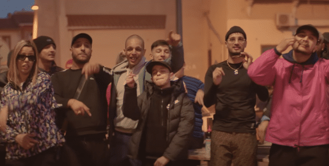 Soolking vient de lâcher son nouveau clip « Suavamente », un des hits de l’année
