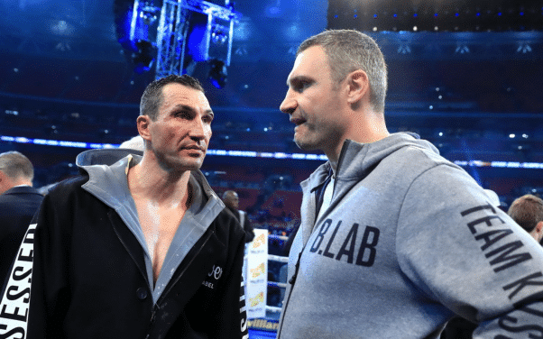 Vitali et Wladimir Klitschko annoncent qu’ils vont se battre pour défendre l’Ukraine