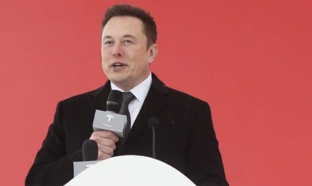 Elon Musk sans domicile fixe : il squatterait désormais chez des amis