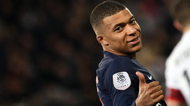 Kylian Mbappé : le PSG lui propose une offre de prolongation avec une prime à 150 millions d’euros